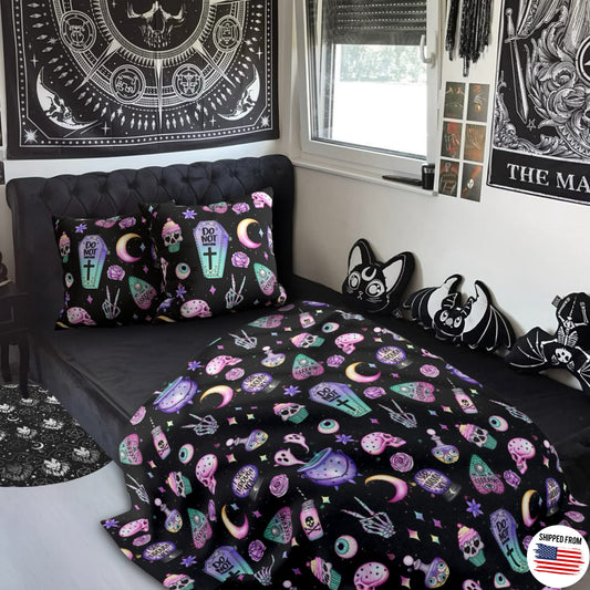 Spooky Vibes Arctic Fleece Blanket - Halloween Decor, Pastel Goth