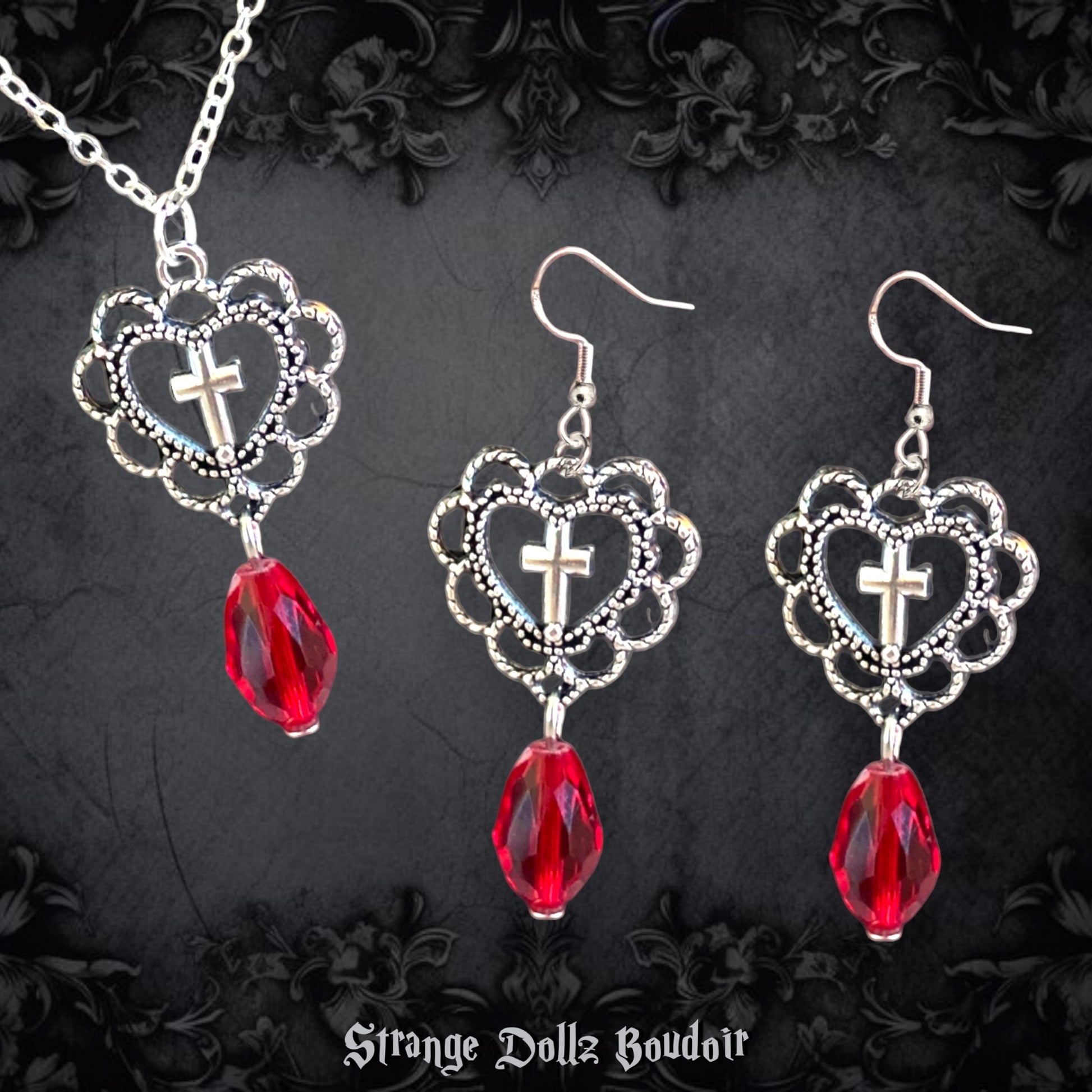 Gothic jewellery, Strange Dollz Boudoir